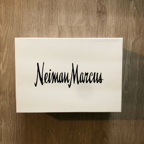 NEIMAN MARCUS Yani Ankle-Strap Sandal || Pink Sz 8 - Picture 9 of 12